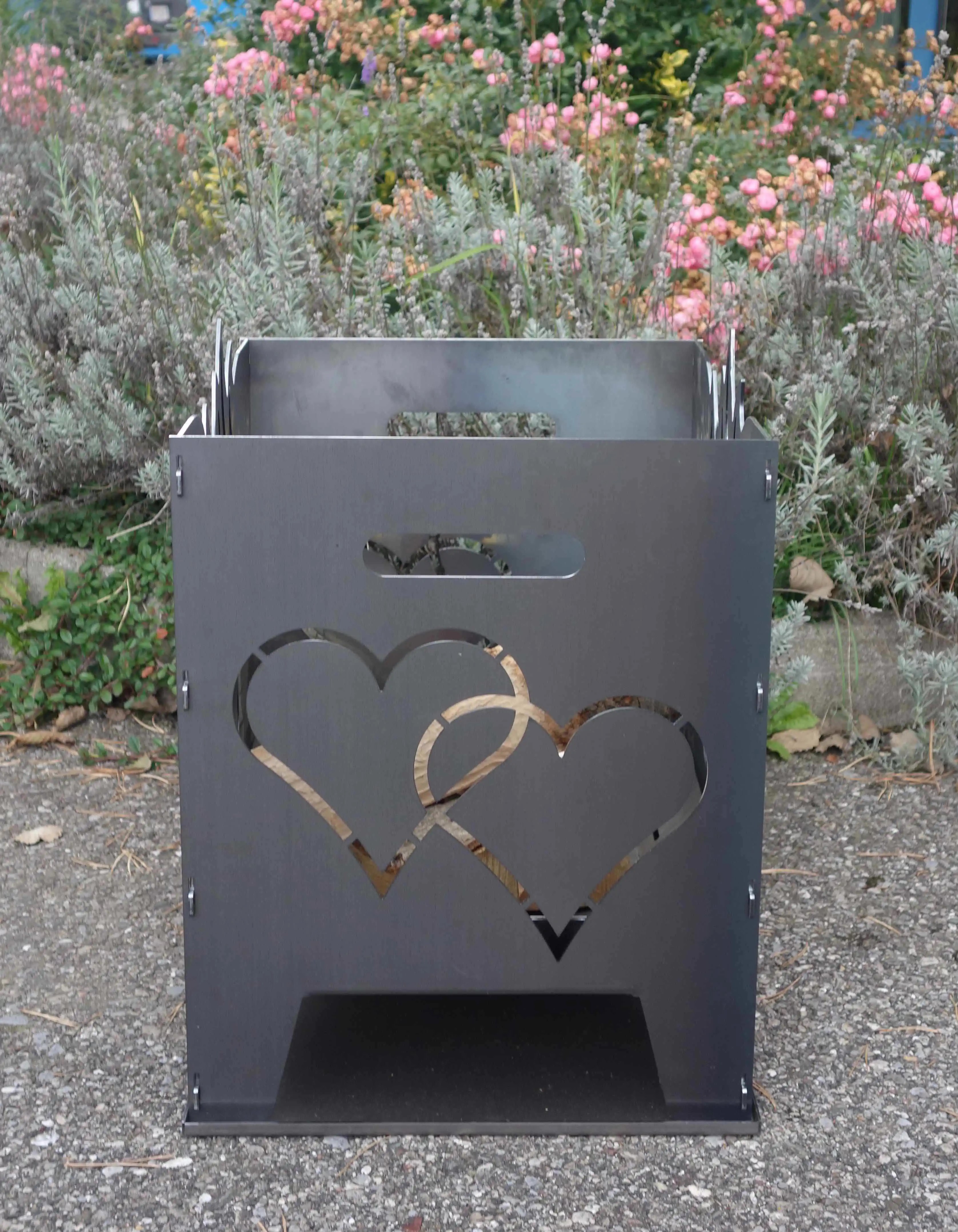feuerkorb-herz-1-2.jpg